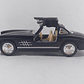 Mercedes-Benz 300SL 1954 ALAS DE GAVIOTA, Kinsmart, 1-36 NEGRO - Miniatura 2