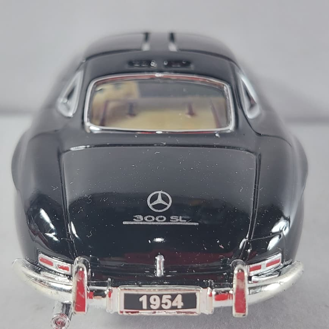 Mercedes-Benz 300SL 1954 ALAS DE GAVIOTA, Kinsmart, 1-36 NEGRO 5