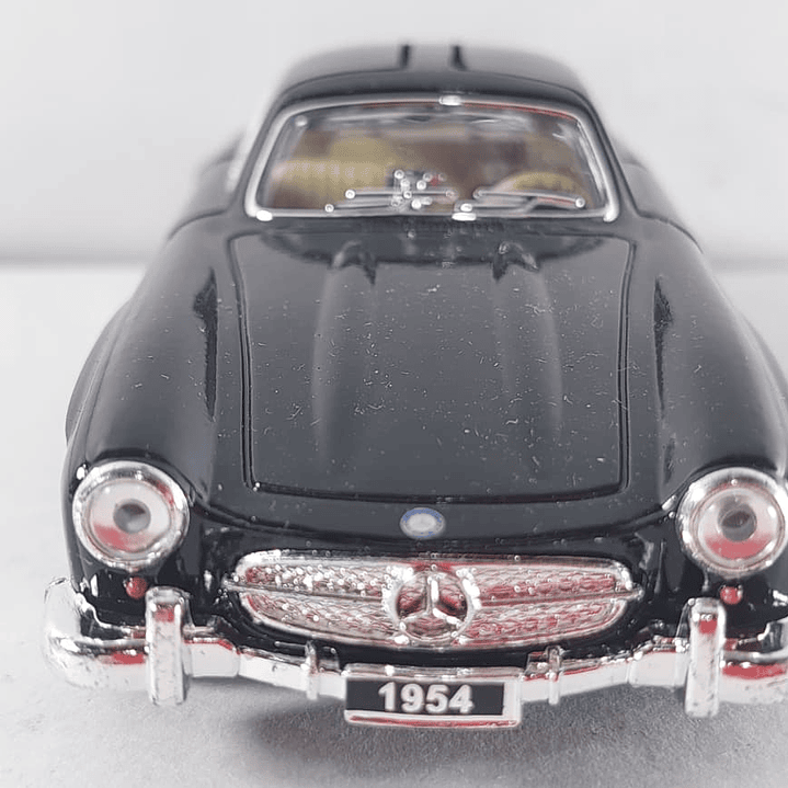 Mercedes-Benz 300SL 1954 ALAS DE GAVIOTA, Kinsmart, 1-36 NEGRO 6