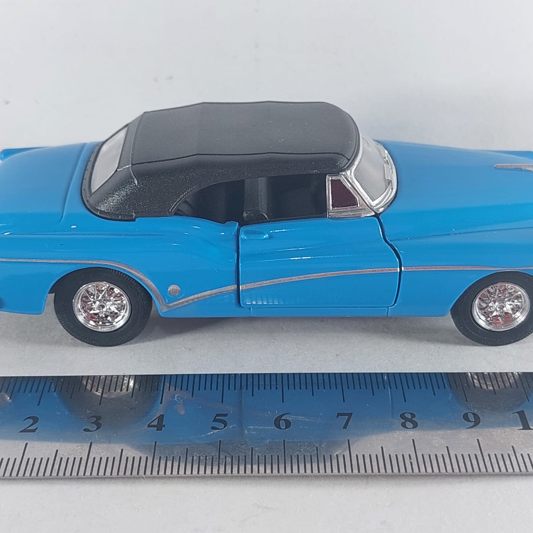 Buick Skylark AZUL Escala 1:36 marca welly 6