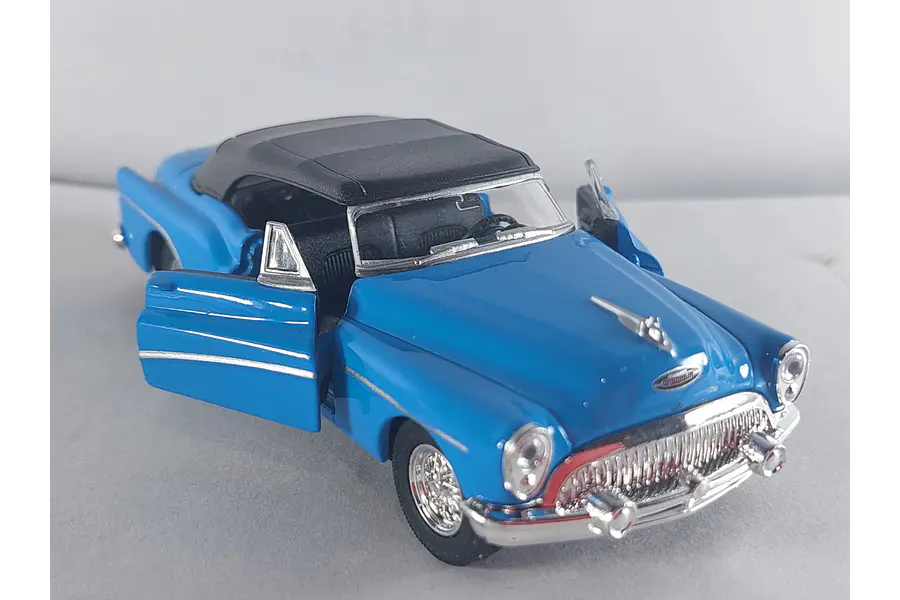 Buick Skylark AZUL Escala 1:36 marca welly