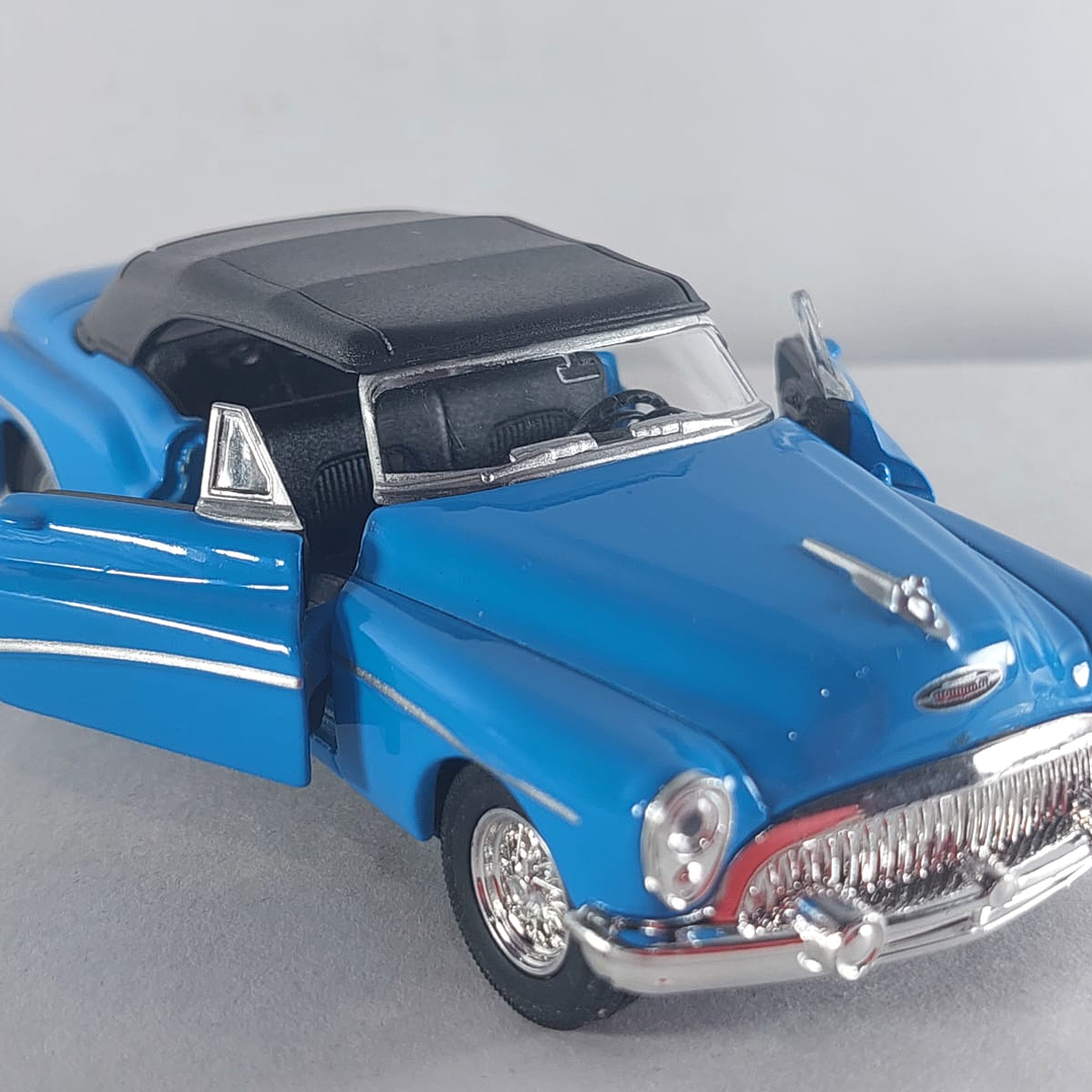Buick Skylark AZUL Escala 1:36 marca welly 1