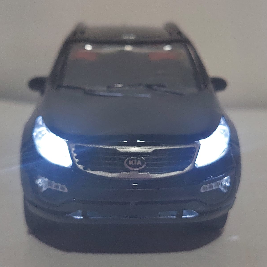 Kia sportage negro 2015  1/36 LED 1