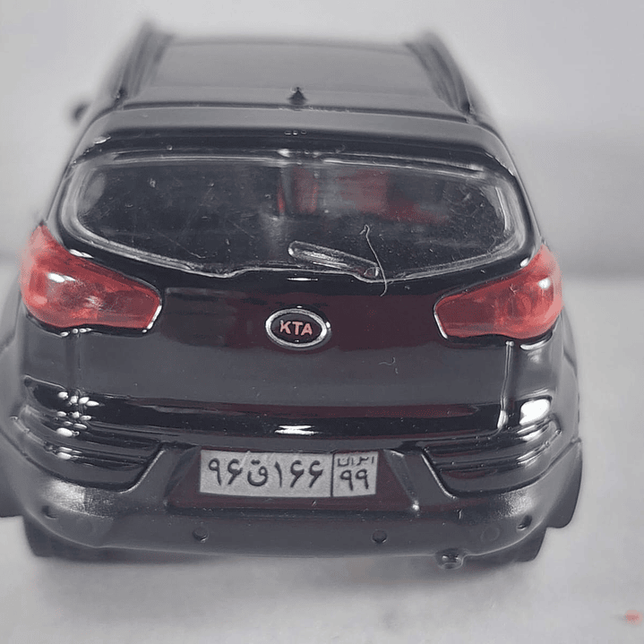 Kia sportage negro 2015  1/36 LED 7