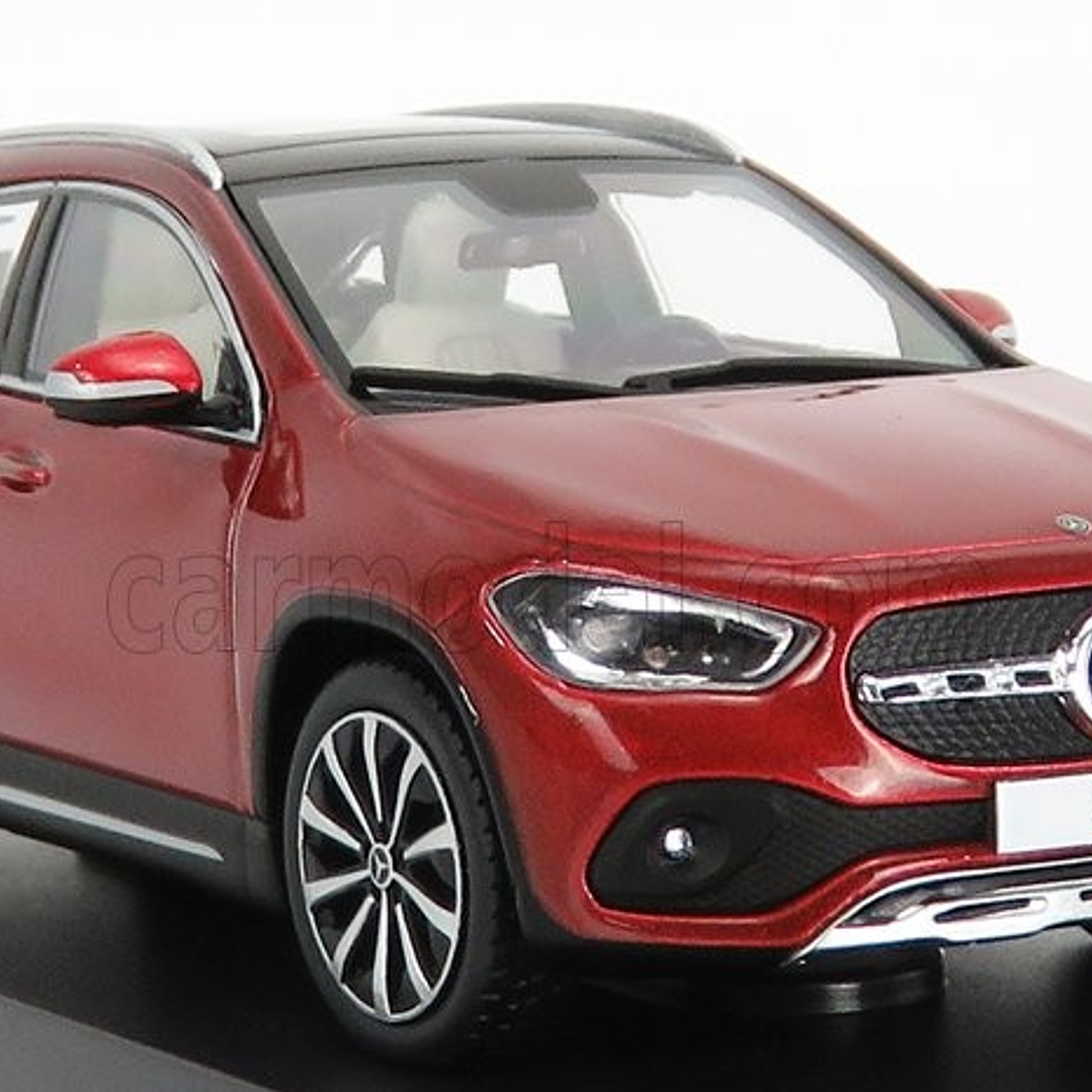 MERCEDES BENZ GLA  H247  ROJO ESCALA 1/43 SPARK 4