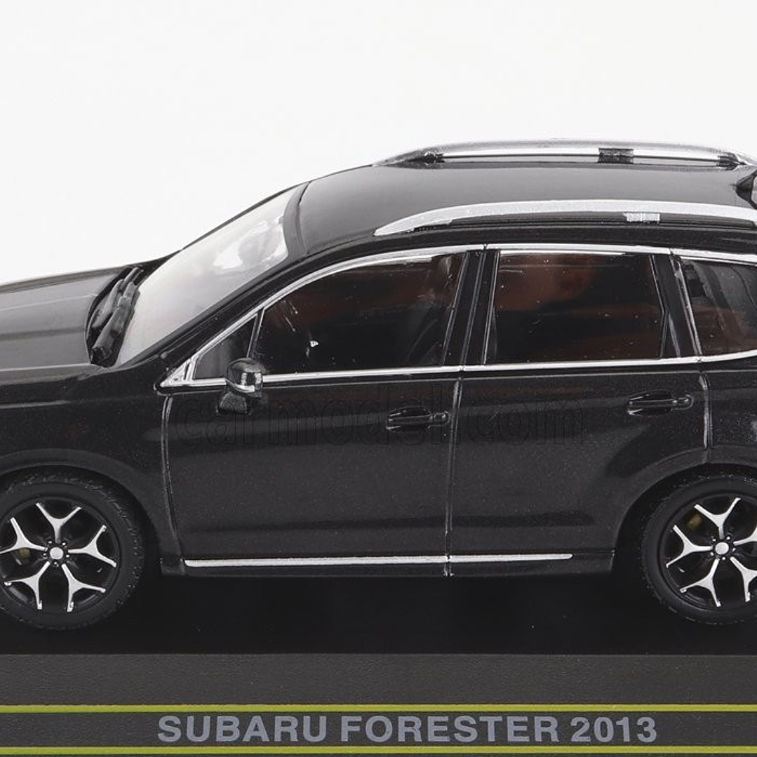 Subaru Forester  Escala 1-43 marca FIRST 43 4