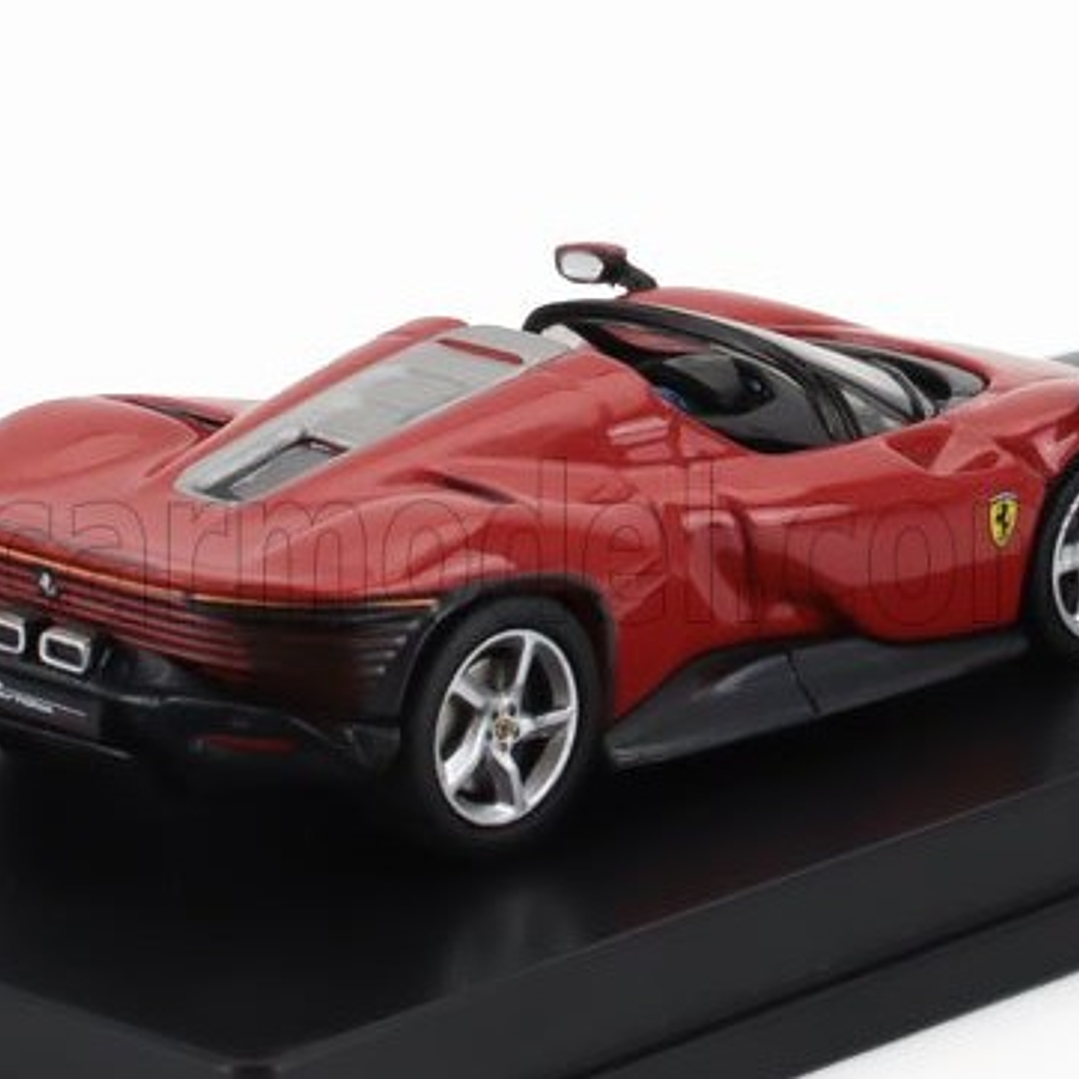 FERRARI Roma Escala 1/64 , Marca Ixo 2