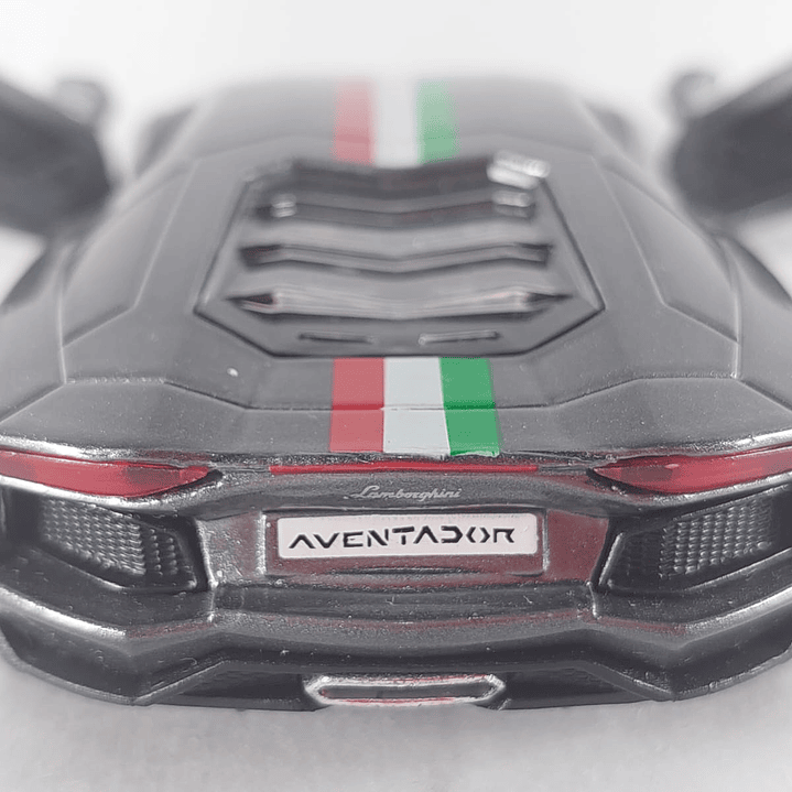 LAMBORGHINI AVENTADOR  1/36 gris MARCA kinsmart BANDERA 4