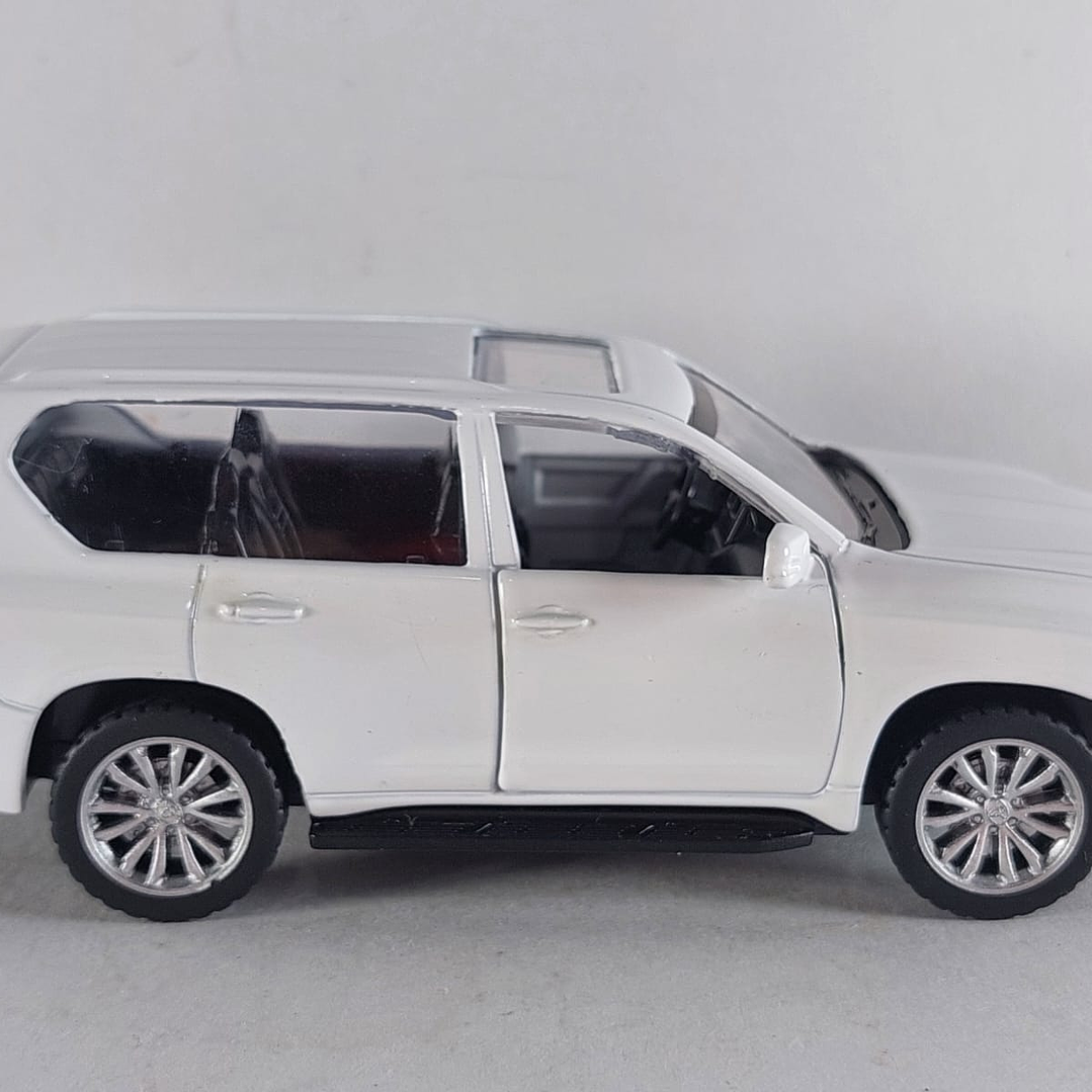 TOYOTA PRADO MARCA: MSZ ESCALA 1/43 4
