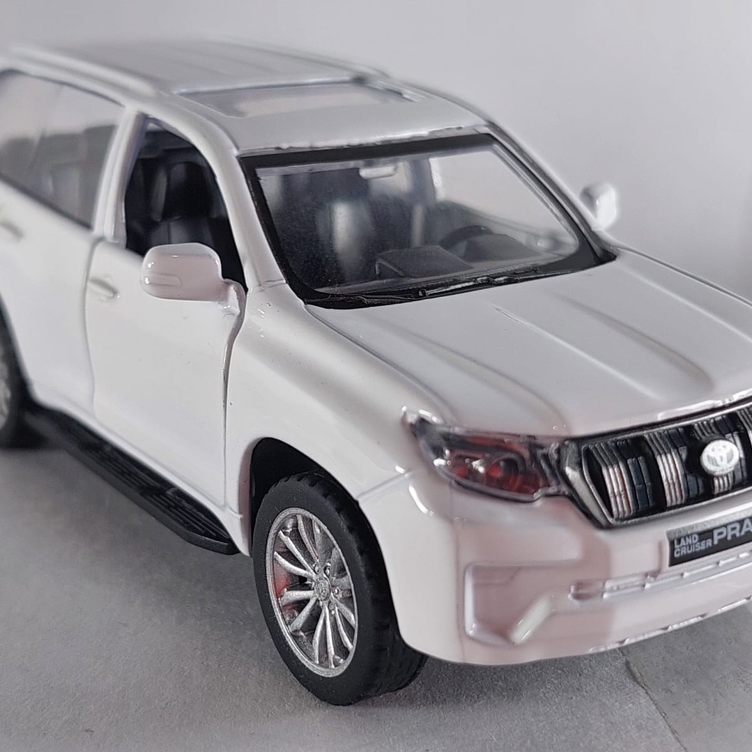 TOYOTA PRADO MARCA: MSZ ESCALA 1/43 6