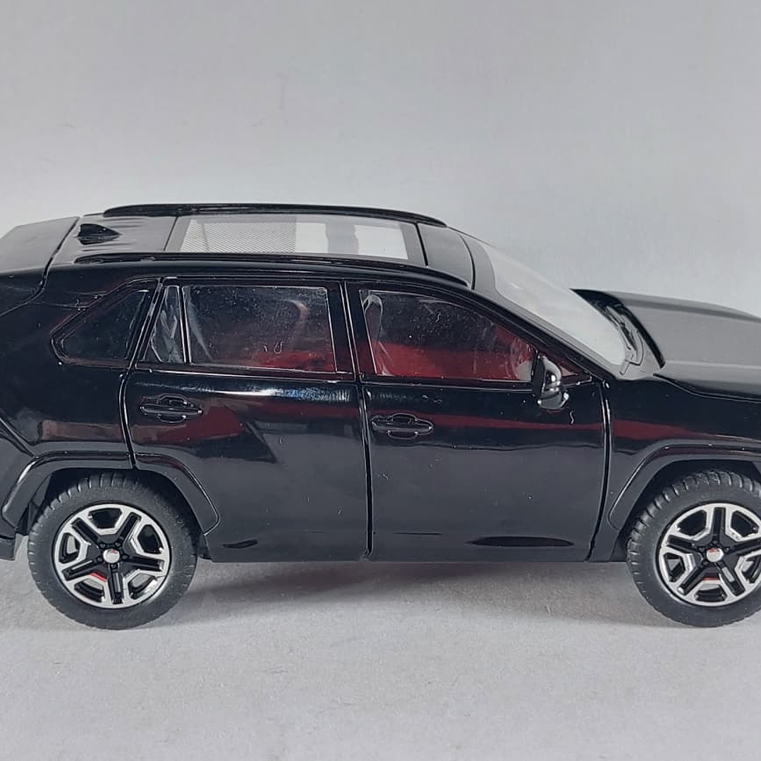 Toyota RAV4 ,negra Escala 1/32  8