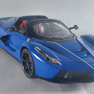 Ferrari LaFerrari  aperta AZUL, Escala 1/24 leds
