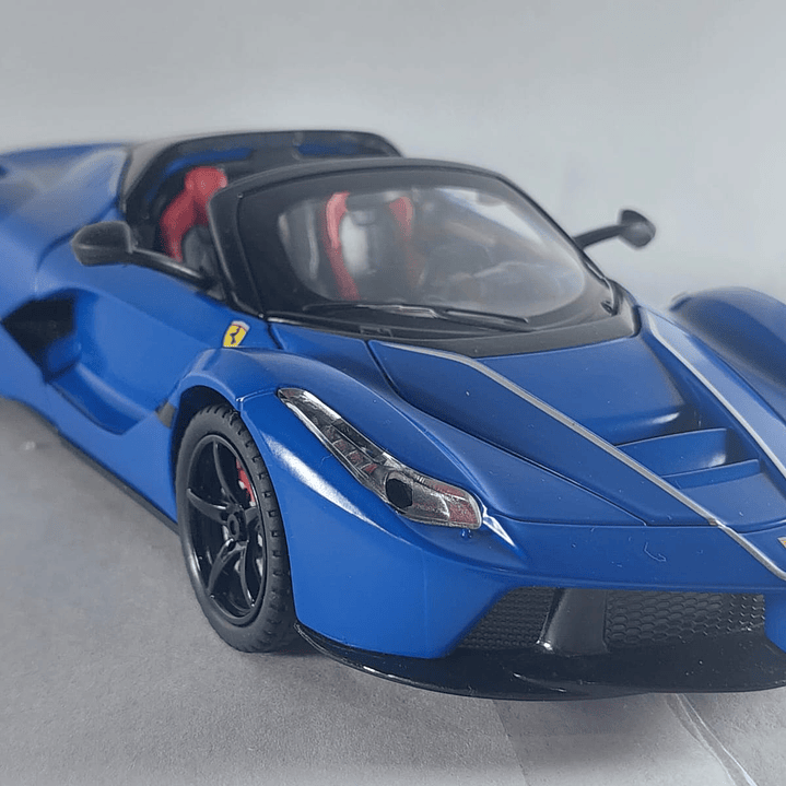 Ferrari LaFerrari  aperta AZUL, Escala 1/24 leds 1