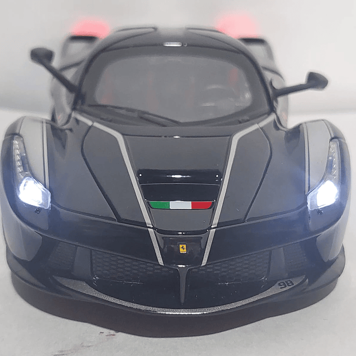 Ferrari LaFerrari NEGRO ,LIVERY  Escala 1/24 leds 1