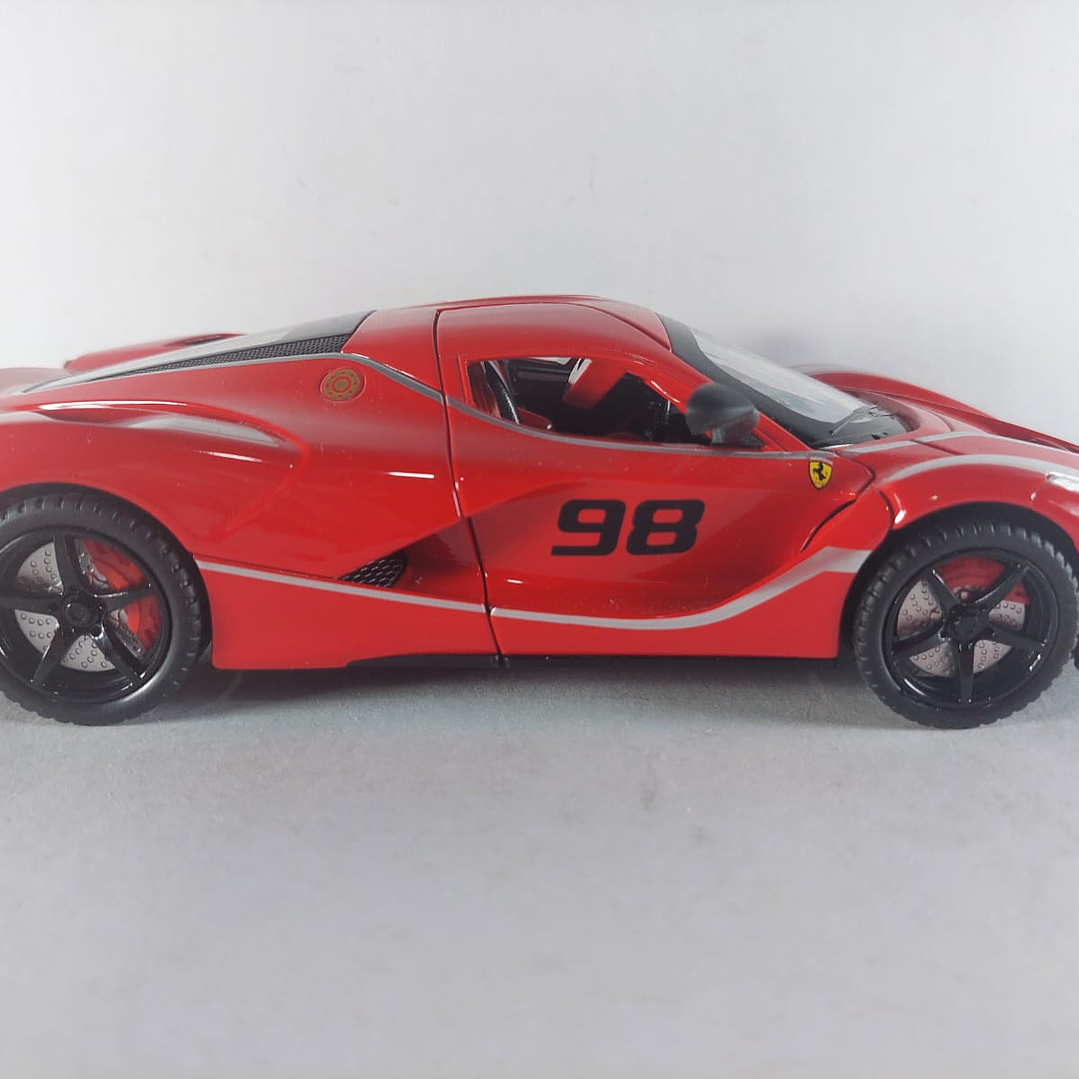 Ferrari LaFerrari  aperta ROJO LIVERY Escala 1/24 1