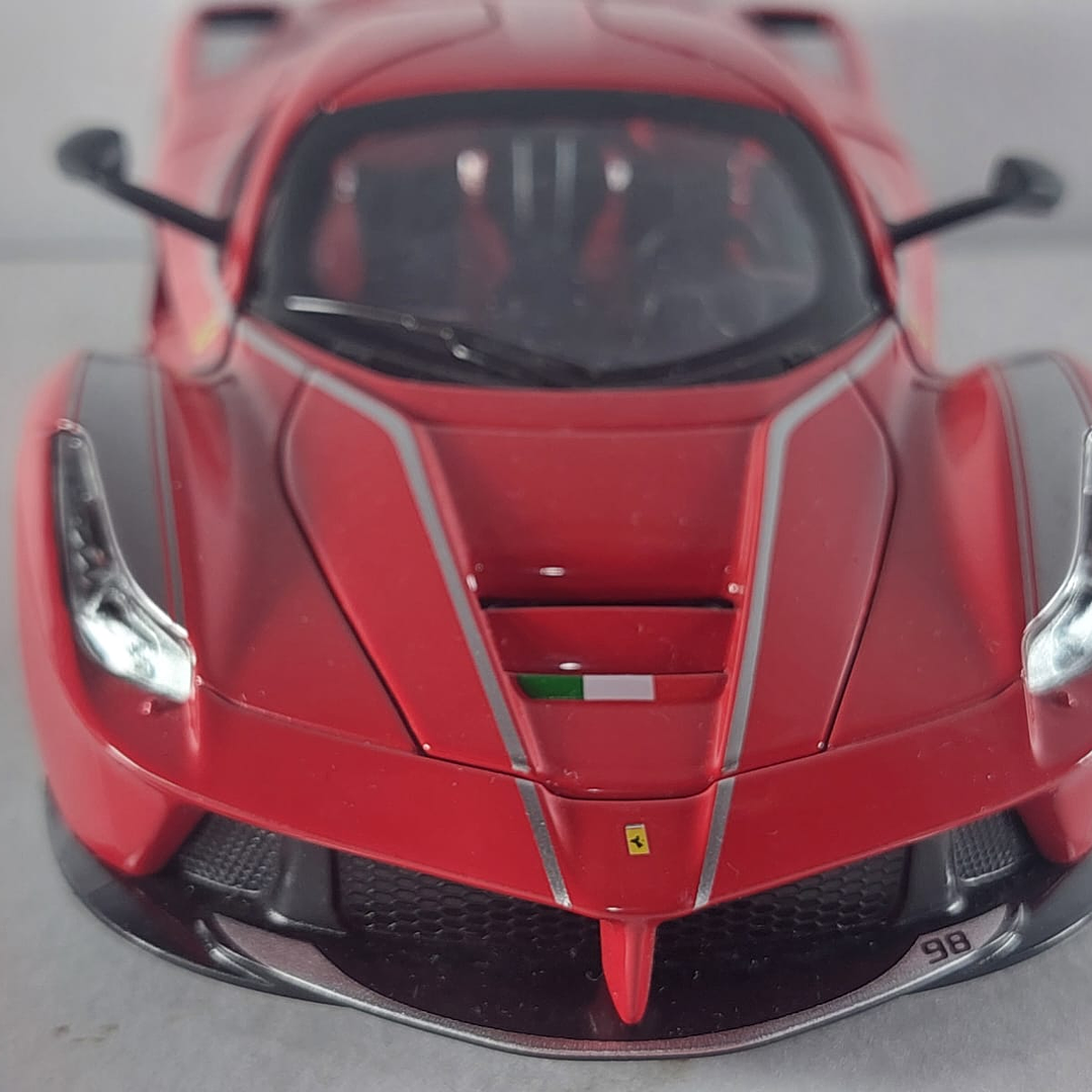 Ferrari LaFerrari  aperta ROJO LIVERY Escala 1/24 3