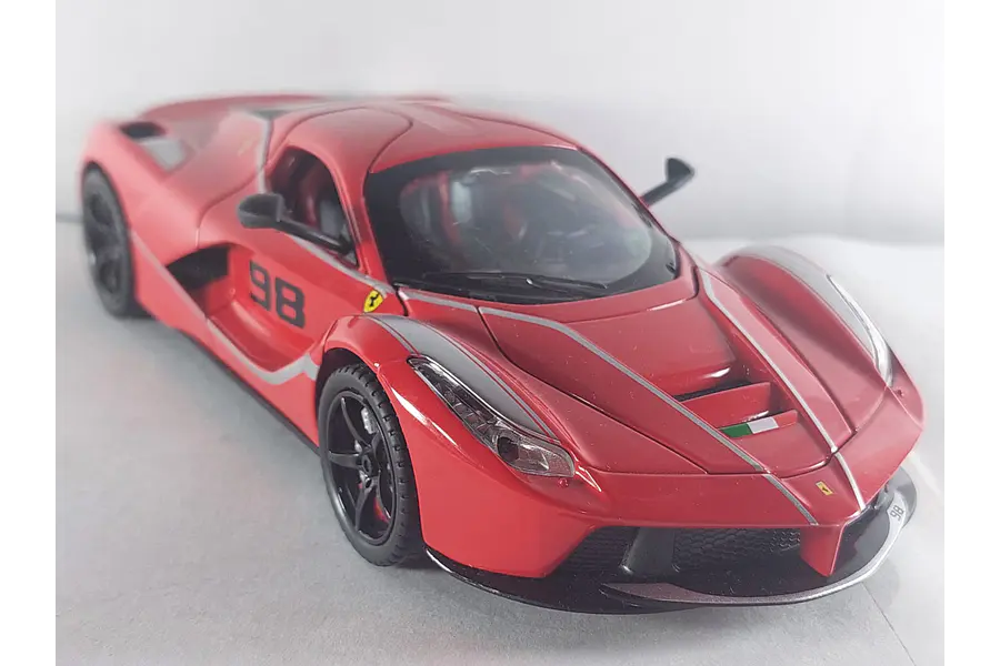 Ferrari LaFerrari ROJO LIVERY Escala 1/24