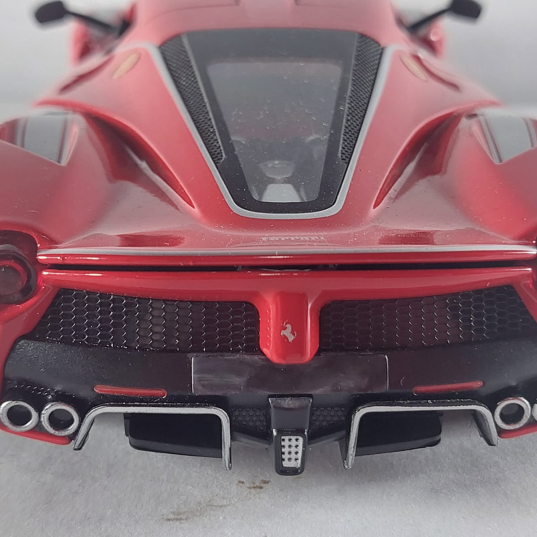 Ferrari LaFerrari  aperta ROJO LIVERY Escala 1/24 8