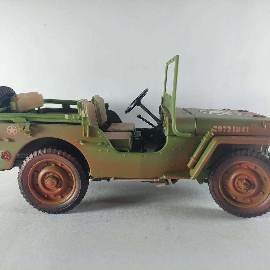 Jeep willys Militar, KDW, Escala 1-18 1