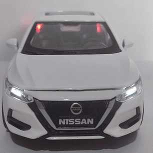 Nissan SENTRA  2020 , Escala 1-32 marca china luces Led
