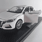 Nissan SENTRA  2020 , Escala 1-32 marca china luces Led - Miniatura 9