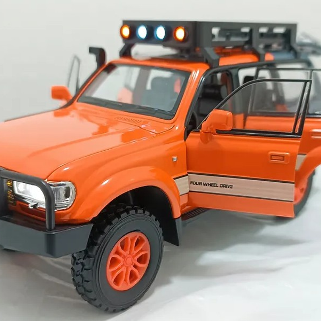 TOYOTA LC80, MARCA CHE ZHI, ESCALA 1/24 NARANJA 1
