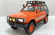 TOYOTA LC80, MARCA CHE ZHI, ESCALA 1/24 NARANJA