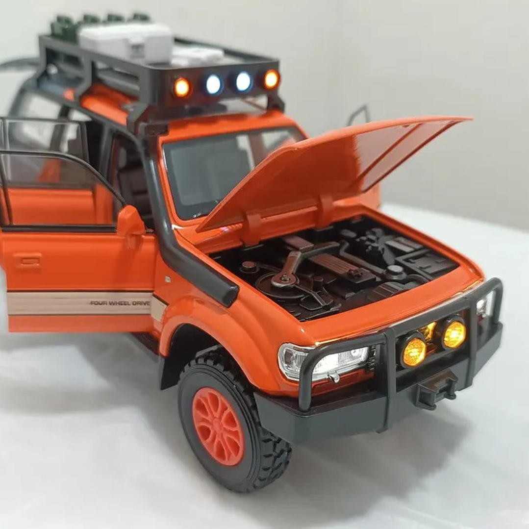 TOYOTA LC80, MARCA CHE ZHI, ESCALA 1/24 NARANJA 3