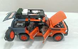 TOYOTA LC80, MARCA CHE ZHI, ESCALA 1/24 NARANJA