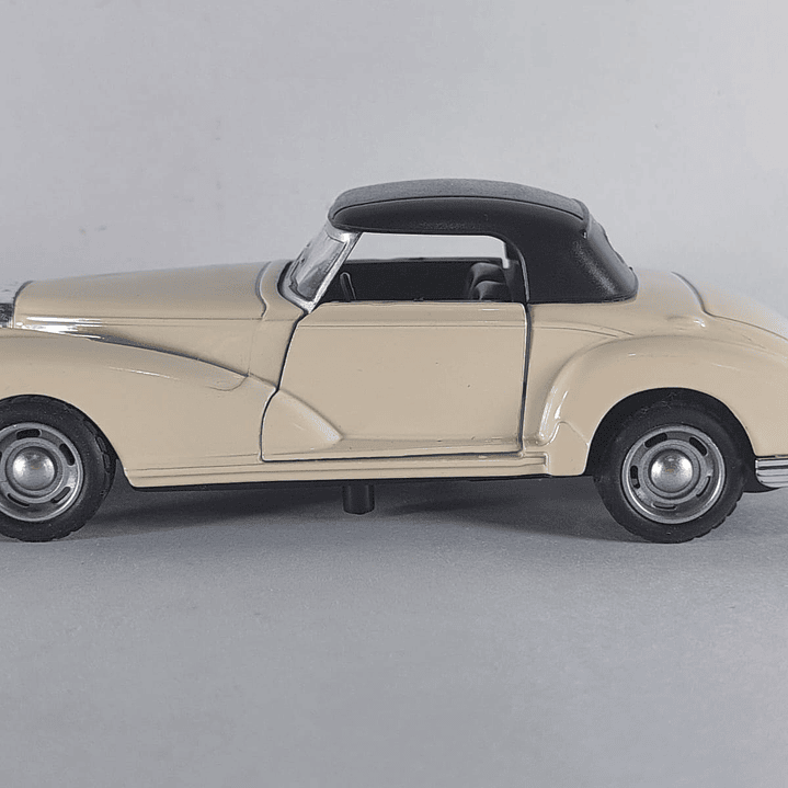 Mercedes Benz 300S W188 , Escala 1/36, marca china 4