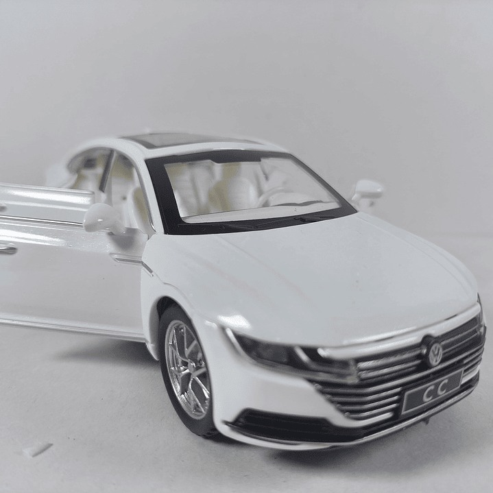 VOLKSWAGEN Beetle GSR  Escala 1-32-  4