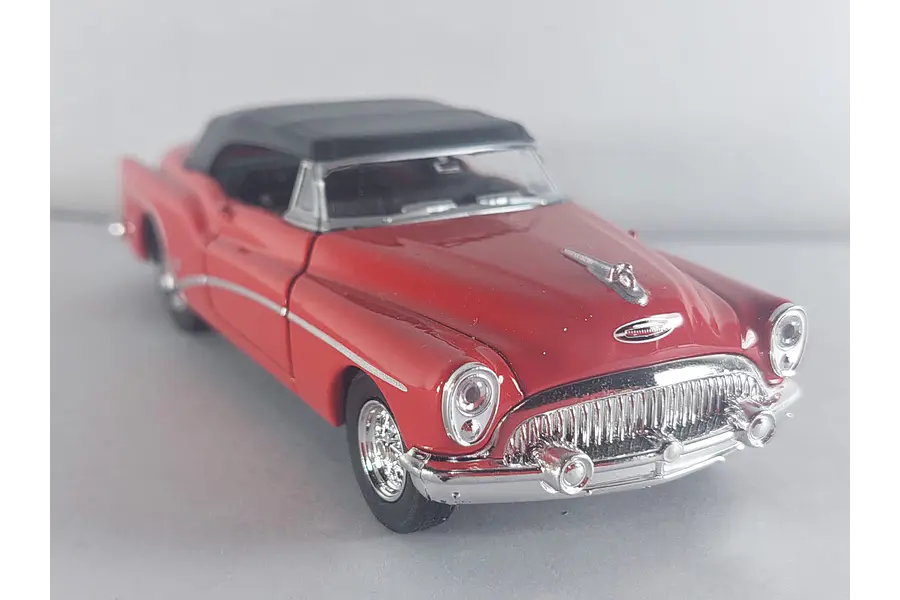 Buick Skylark ROJO 1:36 welly