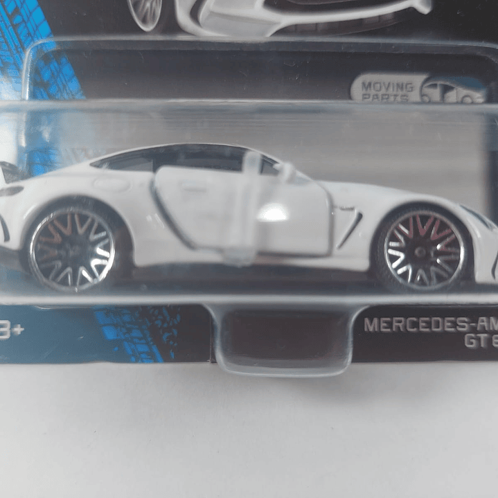 Mercedes Benz AMG Gt63 Escala 1/64 Marca Majorette  2