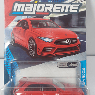 Mercedes Benz AMG A35 ROJO Escala 1/64 Marca Majorette