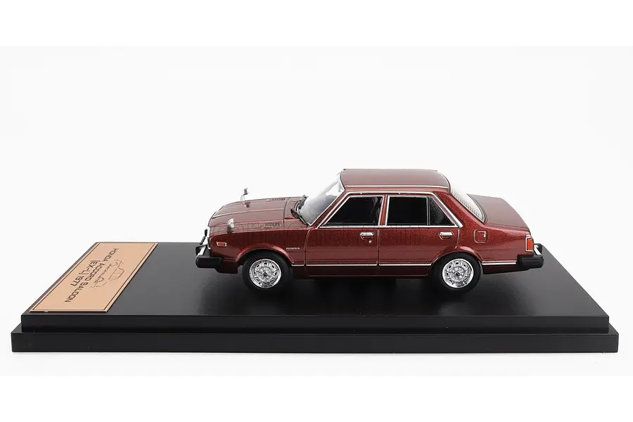 HONDA ACCORD 1977 Escala 1/43 , Marca ixo