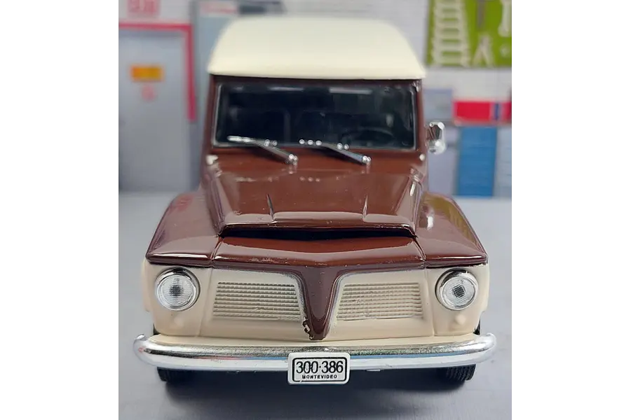 Jeep Willys Rural, Carro A Escala 1/43 Marca Ixo