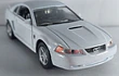FORD MUSTANG  GT 1999 blanco marca Welly, Escala 1-32