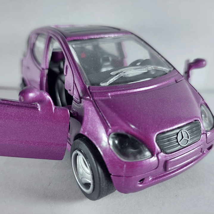 Mercedes Benz Clase A W168 Escala 1/32 Realtoy 2