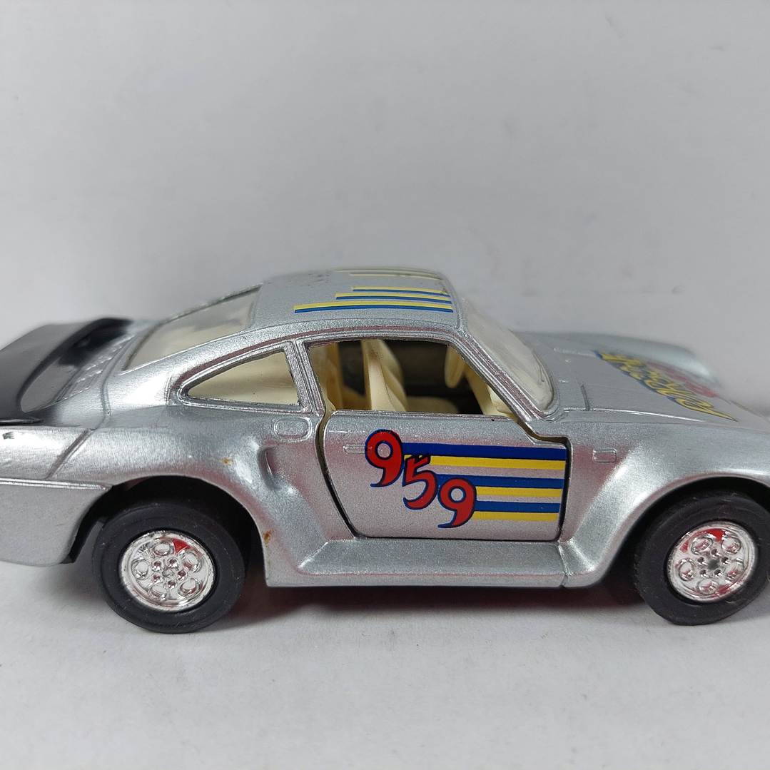 Porsche 959 WELLY Escala 1-36 6