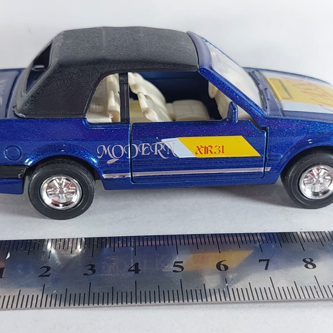 Ford XR 3i convertible 1/36 , Welly 5