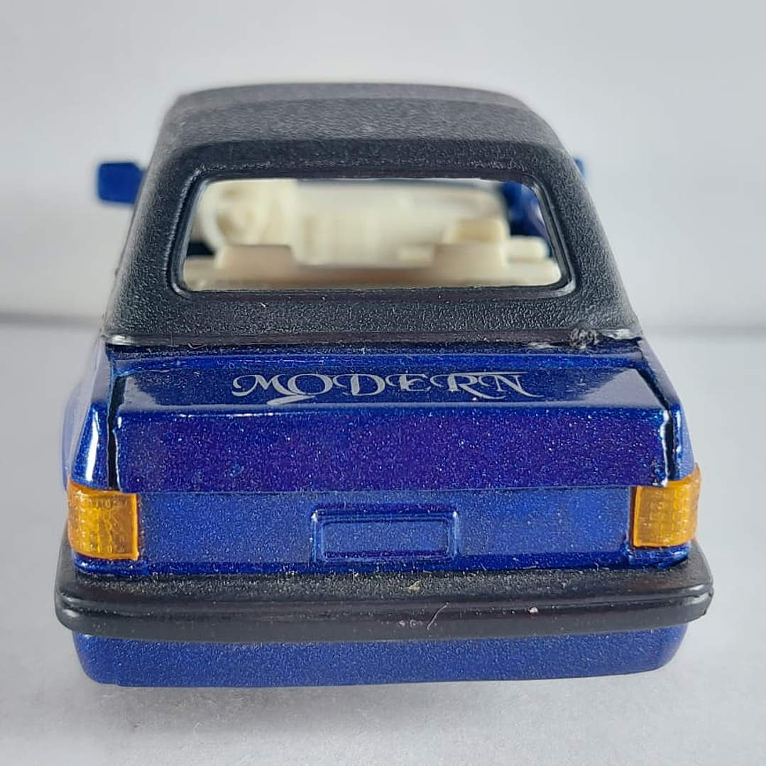 Ford XR 3i convertible 1/36 , Welly 6