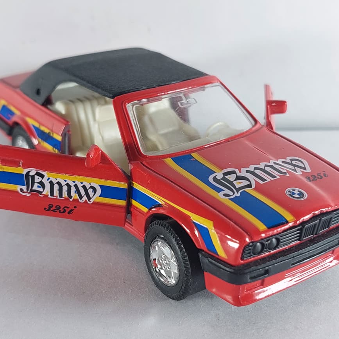 BMW 325i cabrio, Welly, Escala 1-36 6