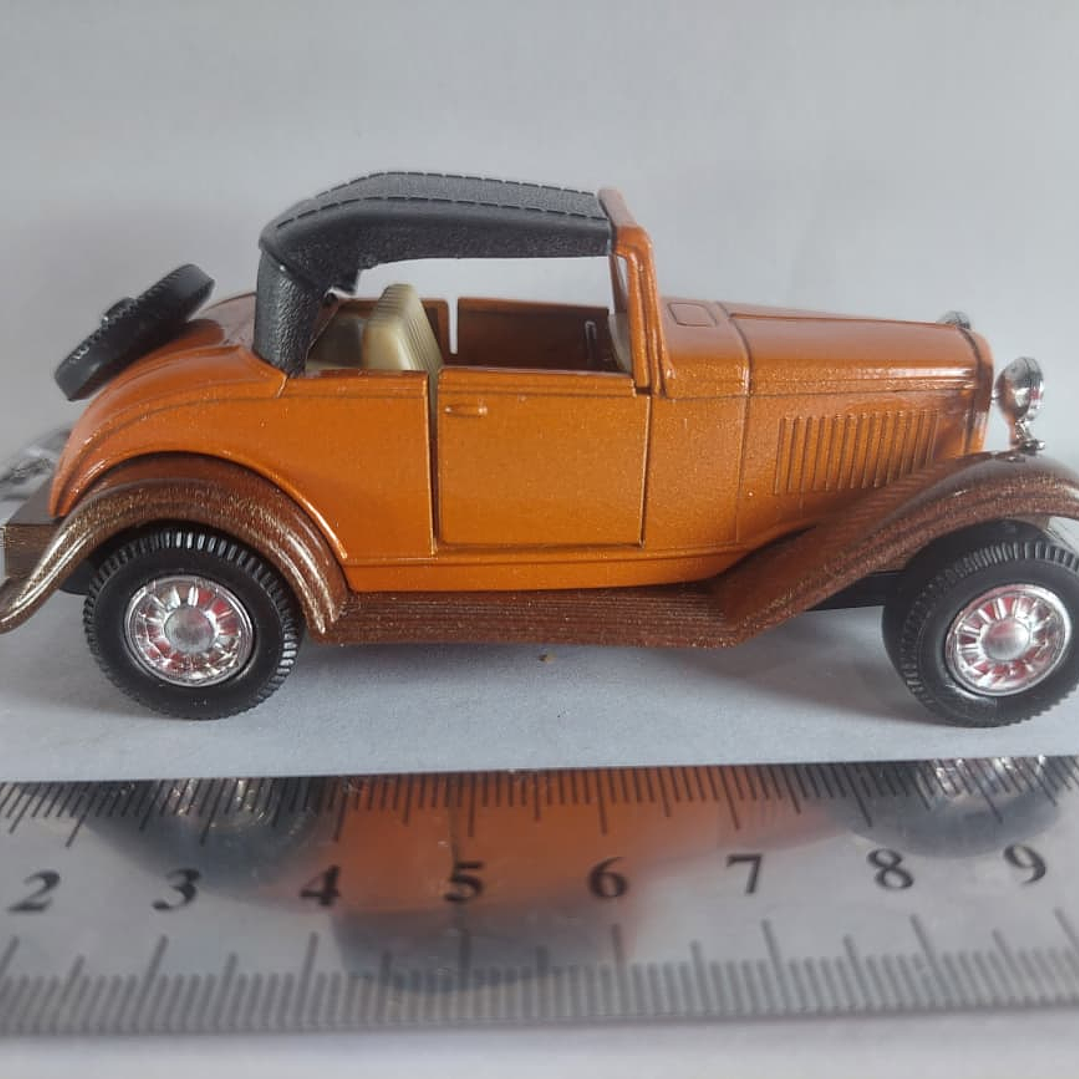 Ford Model A 1931  1/36 Yatming- 4