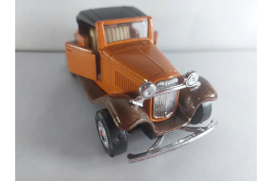 Ford Model A 1931  1/36 Yatming-