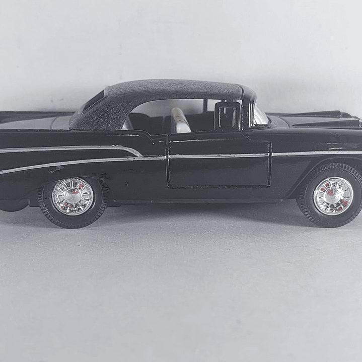 Chevrolet BELAIR 1957 NEGRO  Escala 1:36 marca welly 1