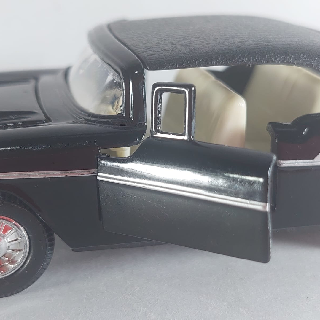 Chevrolet BELAIR 1957 NEGRO  Escala 1:36 marca welly 5
