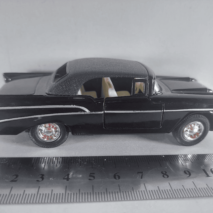 Chevrolet BELAIR 1957 NEGRO  Escala 1:36 marca welly 6