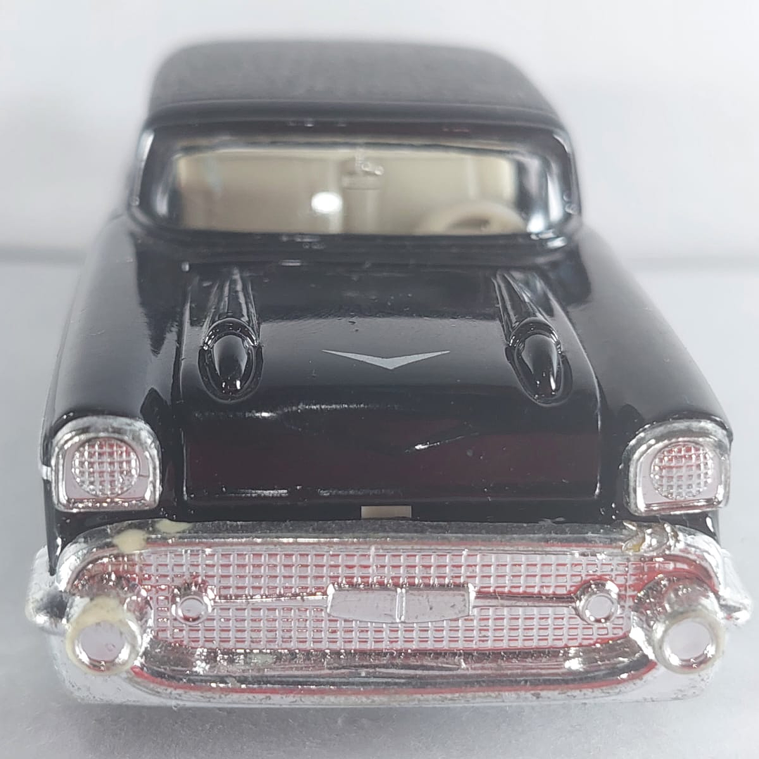Chevrolet BELAIR 1957 NEGRO  Escala 1:36 marca welly 7