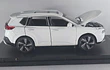 Nissan xtrail 2023 , Escala 1-32 marca china luces Led