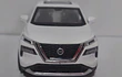 Nissan xtrail 2023 , Escala 1-32 marca china luces Led